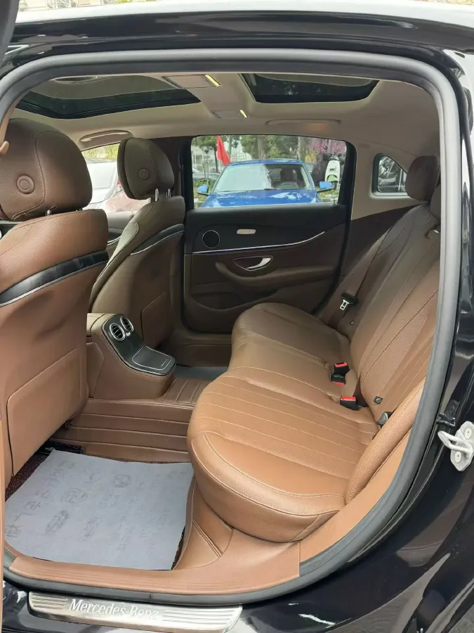 2022 Mercedes-Benz E Class 2.0T 258HP L4 9AT,autocango,china used car exporter,china ev exporter,chinese used car exporter,chinese used ev exporter