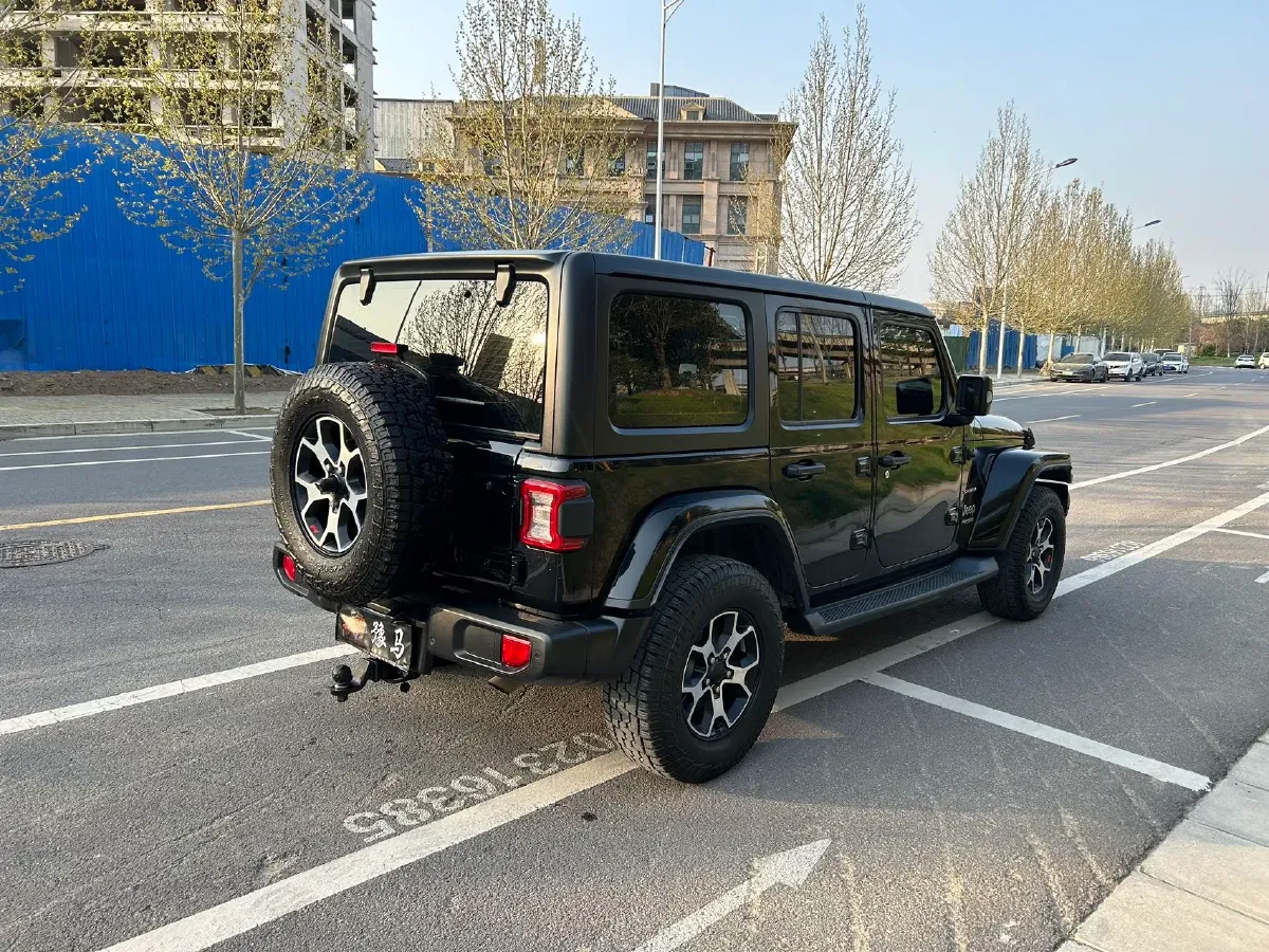 2018 Jeep Wrangler 2.0T 266HP L4 8AT,autocango,china used car exporter,china ev exporter,chinese used car exporter,chinese used ev exporter