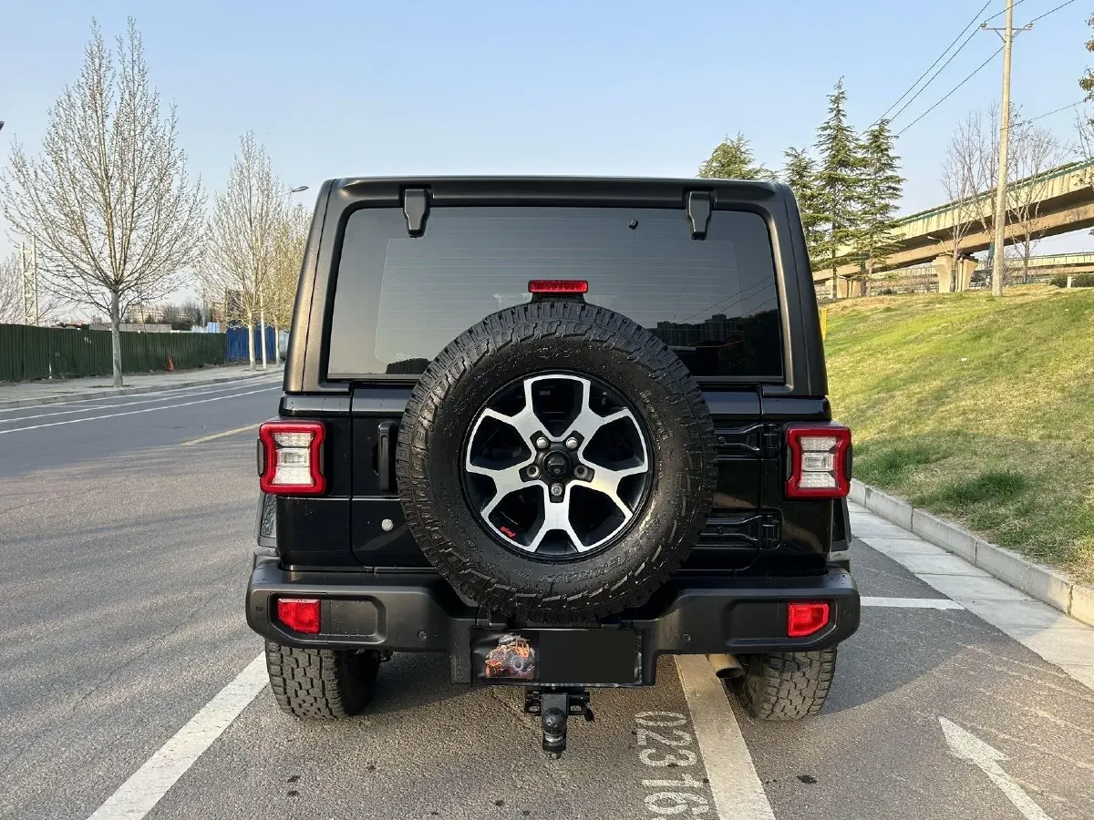 2018 Jeep Wrangler 2.0T 266HP L4 8AT,autocango,china used car exporter,china ev exporter,chinese used car exporter,chinese used ev exporter