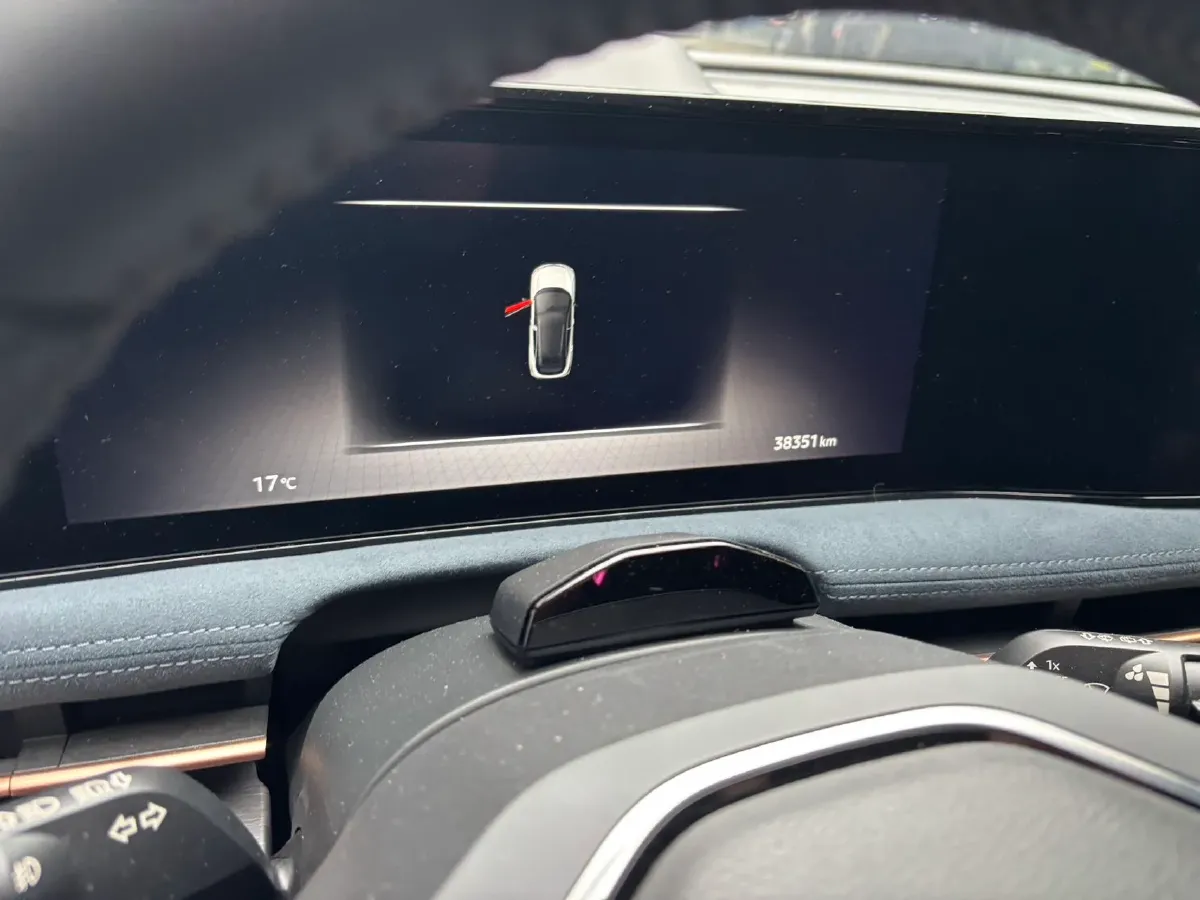 2024 Volkswagen ID.6 Crozz BEV 84.8KWH,autocango,china used car exporter,china ev exporter,chinese used car exporter,chinese used ev exporter