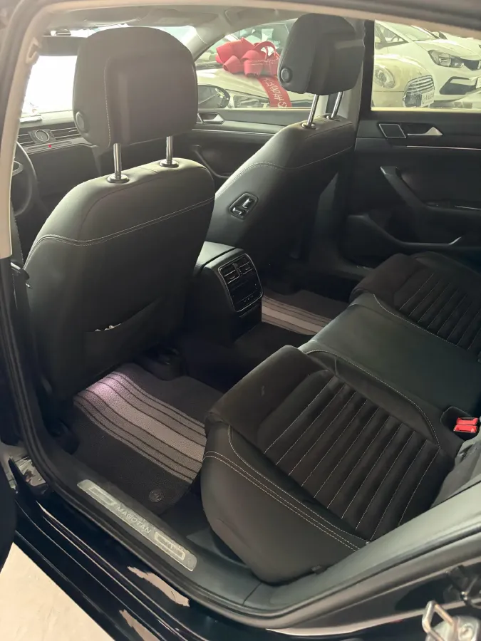 2020 Volkswagen Magotan 2.0T 186HP L4 7DCT,autocango,china used car exporter,china ev exporter,chinese used car exporter,chinese used ev exporter