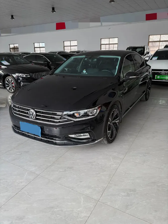 2020 Volkswagen Magotan 2.0T 186HP L4 7DCT,autocango,china used car exporter,china ev exporter,chinese used car exporter,chinese used ev exporter