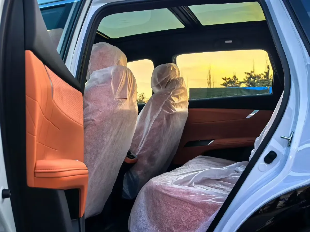 2025 ChangAn CS75 Plus 1.5T 192HP L4 8AT,autocango,china used car exporter,china ev exporter,chinese used car exporter,chinese used ev exporter