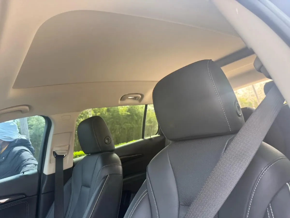 2022 Buick EnvisionPlus 2.0T 237HP L4 9AT,autocango,china used car exporter,china ev exporter,chinese used car exporter,chinese used ev exporter