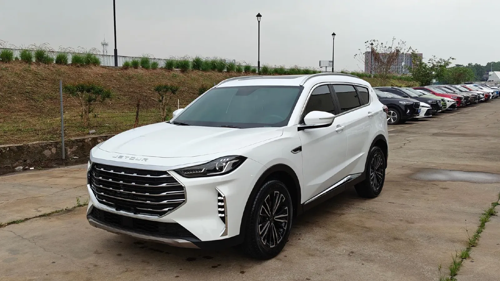 2022 Jetour X70 Plus 1.5T 156HP L4 CVT,autocango,china used car exporter,china ev exporter,chinese used car exporter,chinese used ev exporter