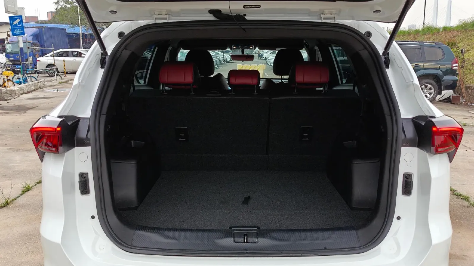 2022 Jetour X70 Plus 1.5T 156HP L4 CVT,autocango,china used car exporter,china ev exporter,chinese used car exporter,chinese used ev exporter