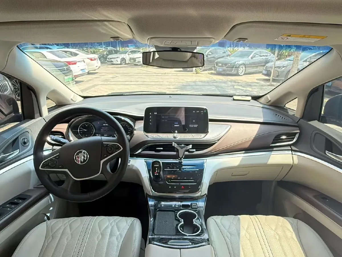2023 Buick GL8 2.0T 237HP L4 9AT,autocango,china used car exporter,china ev exporter,chinese used car exporter,chinese used ev exporter