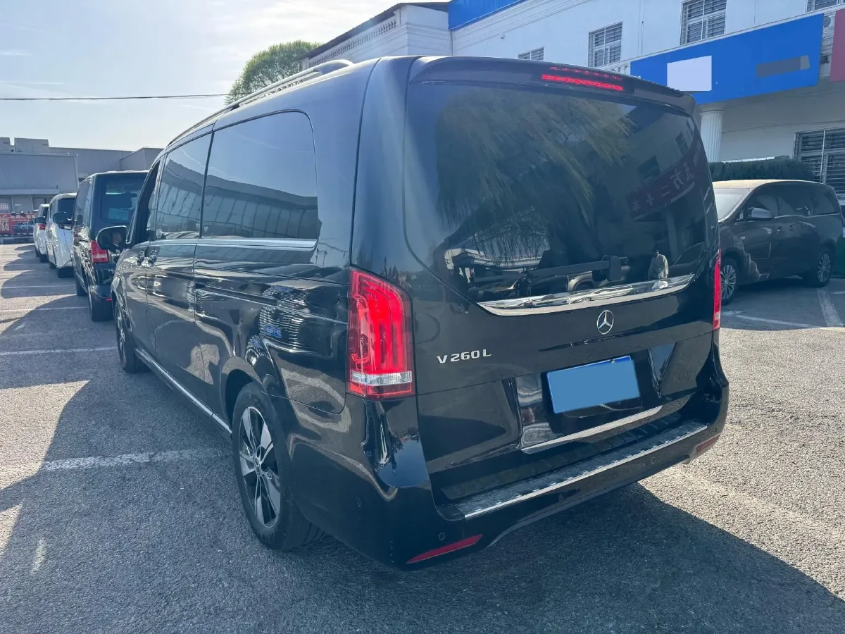 2020 Mercedes-Benz V Class 2.0T 211HP L4 9AT,autocango,china used car exporter,china ev exporter,chinese used car exporter,chinese used ev exporter