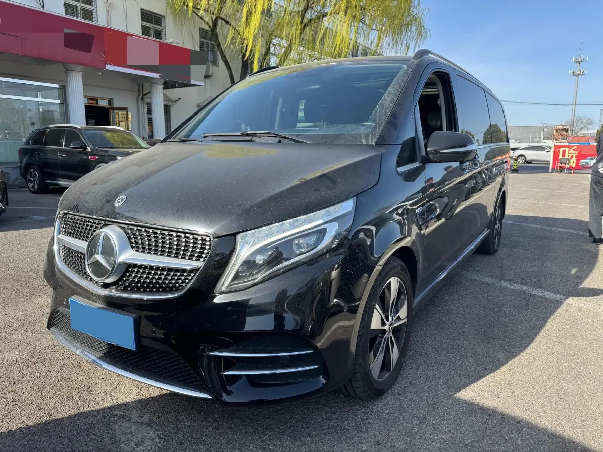 2020 Mercedes-Benz V Class 2.0T 211HP L4 9AT,autocango,china used car exporter,china ev exporter,chinese used car exporter,chinese used ev exporter