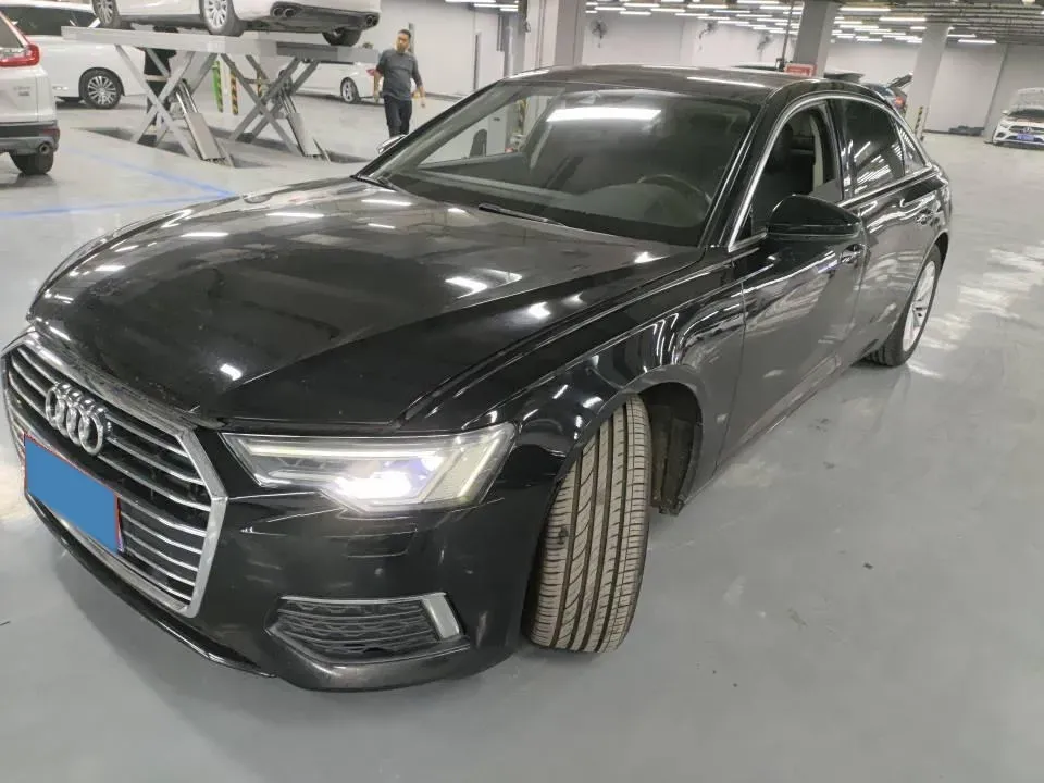 2020 Audi A6L 2.0T 190HP L4 7DCT,autocango,china used car exporter,china ev exporter,chinese used car exporter,chinese used ev exporter