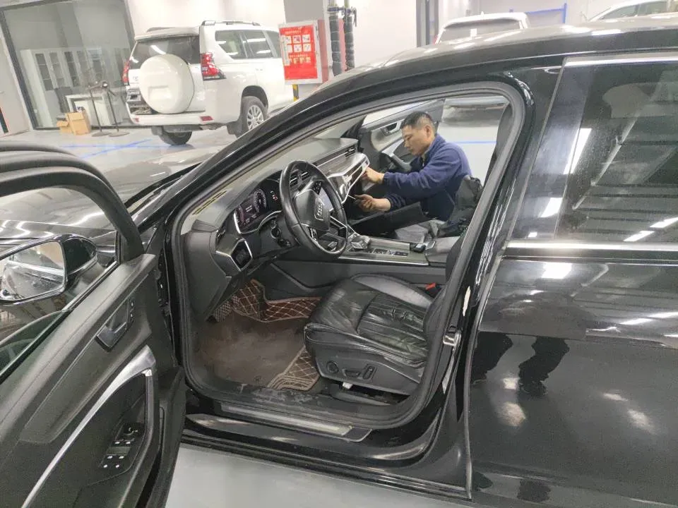 2020 Audi A6L 2.0T 190HP L4 7DCT,autocango,china used car exporter,china ev exporter,chinese used car exporter,chinese used ev exporter