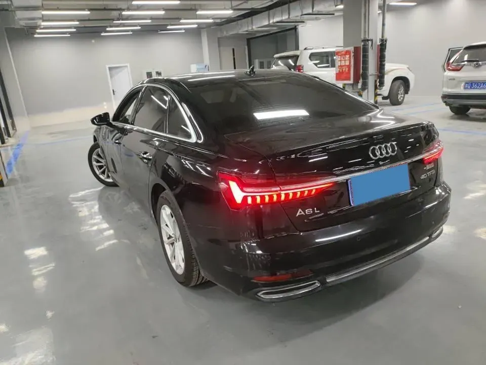 2020 Audi A6L 2.0T 190HP L4 7DCT,autocango,china used car exporter,china ev exporter,chinese used car exporter,chinese used ev exporter