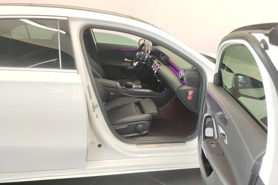 2022 Mercedes-Benz A Class 1.3T 163HP L4 7DCT,autocango,china used car exporter,china ev exporter,chinese used car exporter,chinese used ev exporter