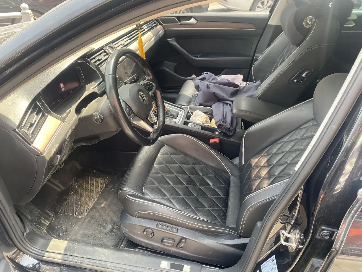 2020 Volkswagen Magotan 2.0T 186HP L4 7DCT,autocango,china used car exporter,china ev exporter,chinese used car exporter,chinese used ev exporter