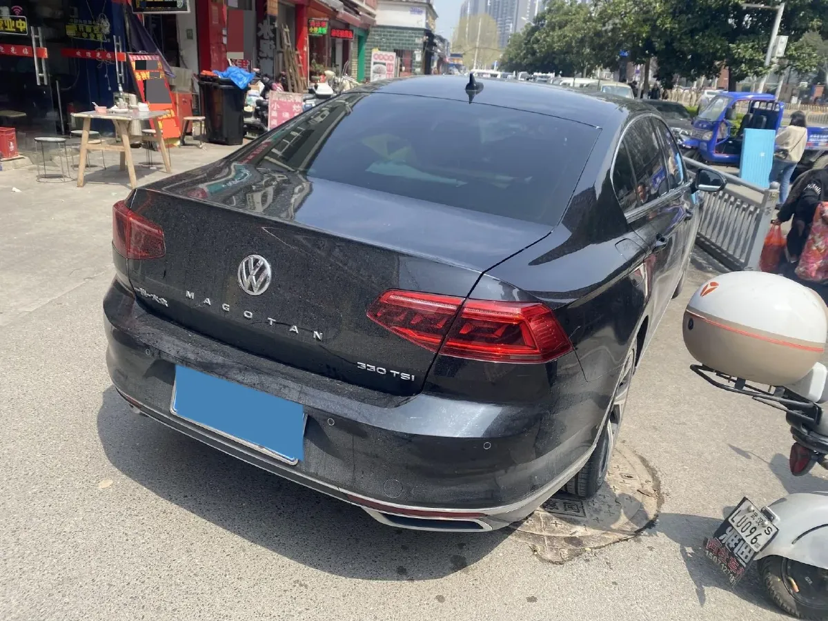 2020 Volkswagen Magotan 2.0T 186HP L4 7DCT,autocango,china used car exporter,china ev exporter,chinese used car exporter,chinese used ev exporter