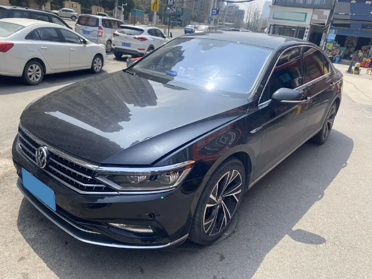 2020 Volkswagen Magotan 2.0T 186HP L4 7DCT,autocango,china used car exporter,china ev exporter,chinese used car exporter,chinese used ev exporter