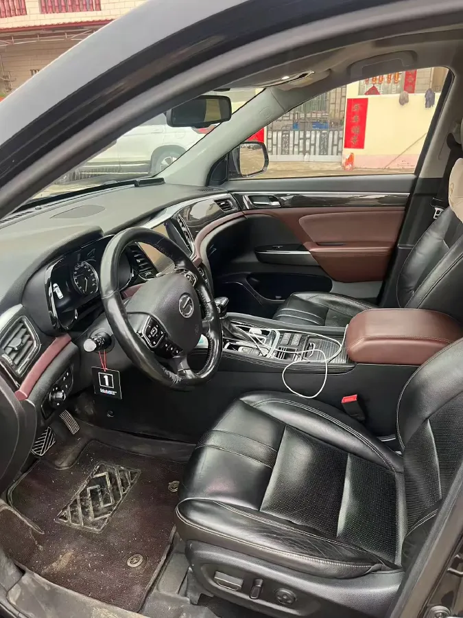 2017 GAC Trumpchi GS8 2.0T 201HP L4 6AT,autocango,china used car exporter,china ev exporter,chinese used car exporter,chinese used ev exporter