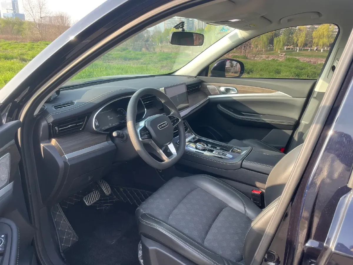 2022 Roewe RX5 MAX 2.0T 231HP L4 8AT,autocango,china used car exporter,china ev exporter,chinese used car exporter,chinese used ev exporter