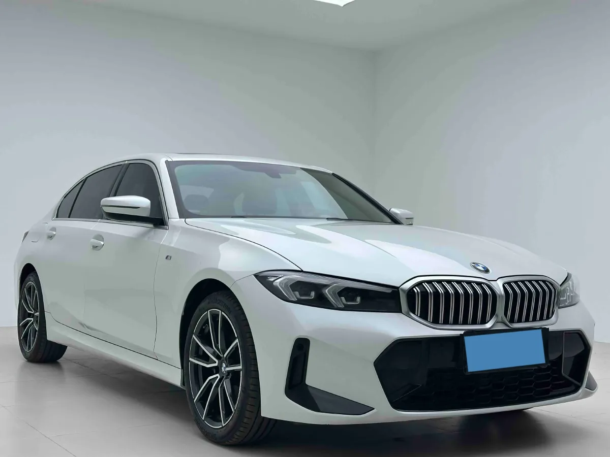2023 BMW 3 Series 2.0T 156HP L4 8AT,autocango,china used car exporter,china ev exporter,chinese used car exporter,chinese used ev exporter