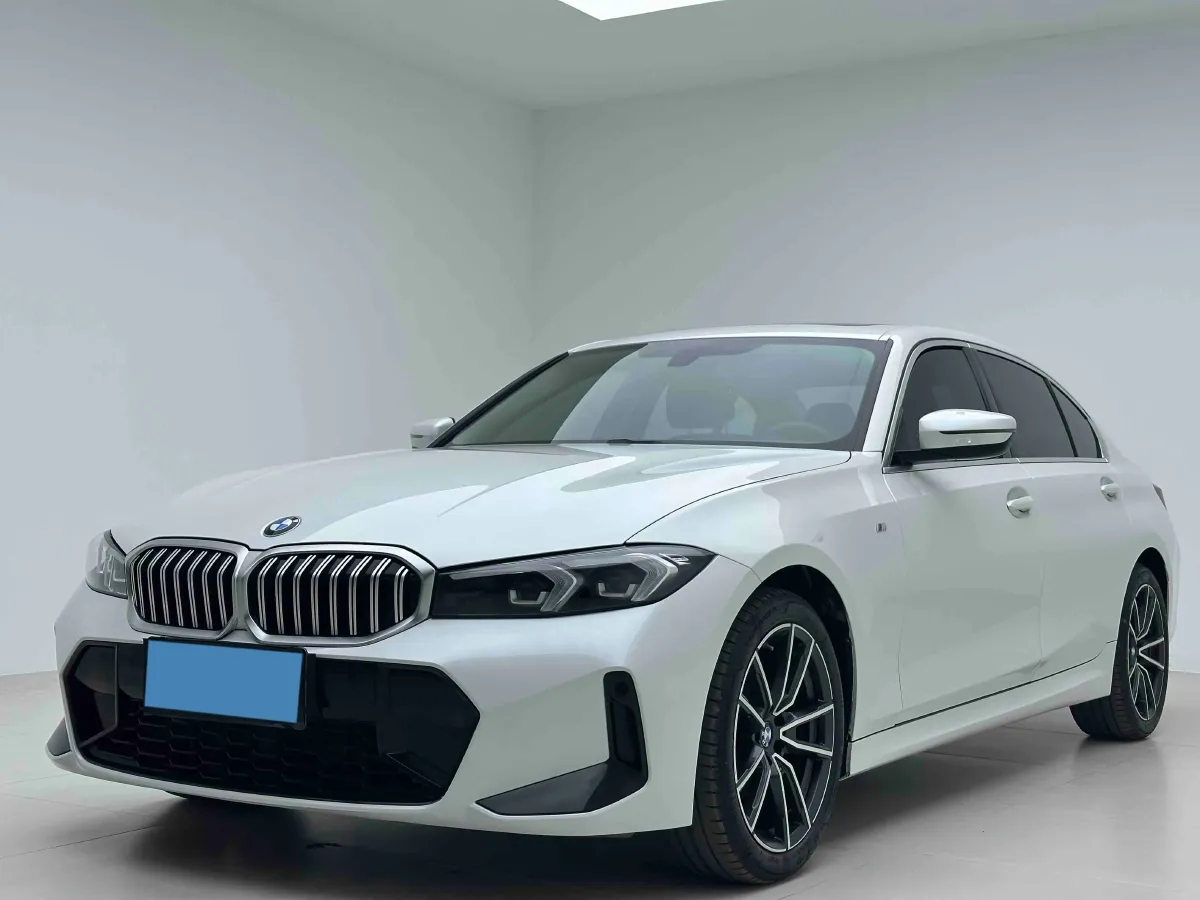 2023 BMW 3 Series 2.0T 156HP L4 8AT,autocango,china used car exporter,china ev exporter,chinese used car exporter,chinese used ev exporter