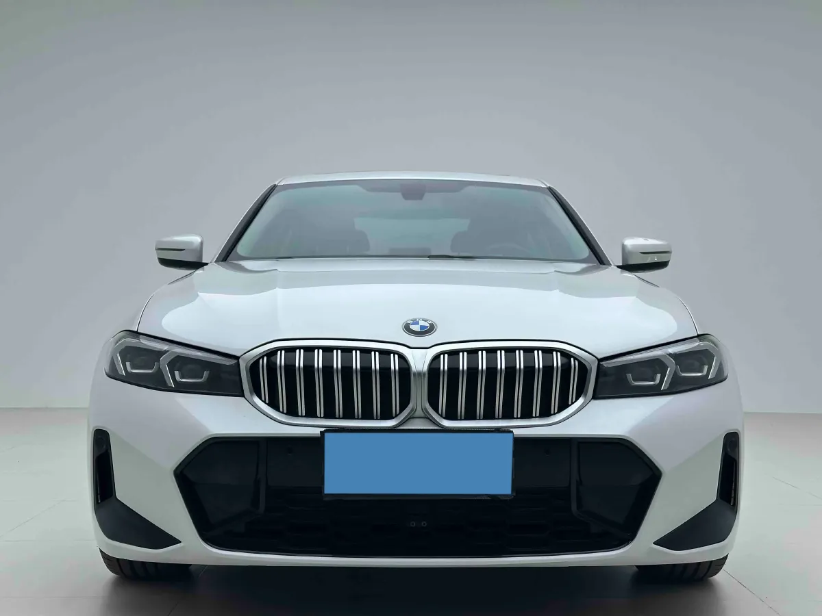 2023 BMW 3 Series 2.0T 156HP L4 8AT,autocango,china used car exporter,china ev exporter,chinese used car exporter,chinese used ev exporter