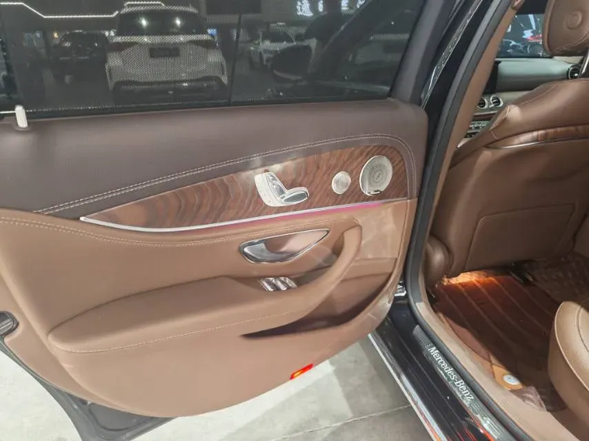 2022 Mercedes-Benz E Class 2.0T 258HP L4 9AT,autocango,china used car exporter,china ev exporter,chinese used car exporter,chinese used ev exporter
