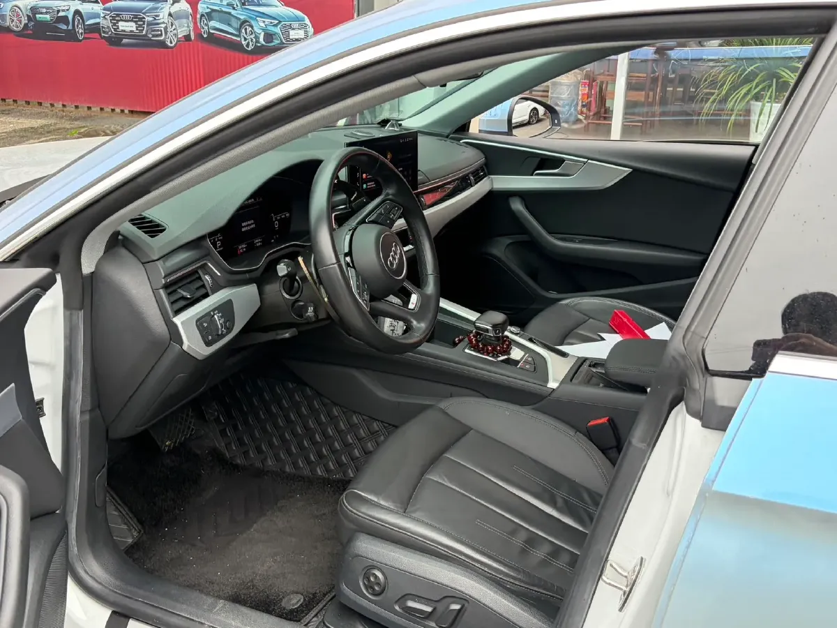 2021 Audi A5 2.0T 204HP L4 7DCT,autocango,china used car exporter,china ev exporter,chinese used car exporter,chinese used ev exporter