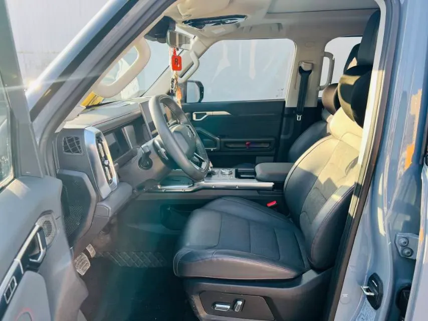 2023 Jetour Traveller 2.0T 254HP L4 8AT,autocango,china used car exporter,china ev exporter,chinese used car exporter,chinese used ev exporter