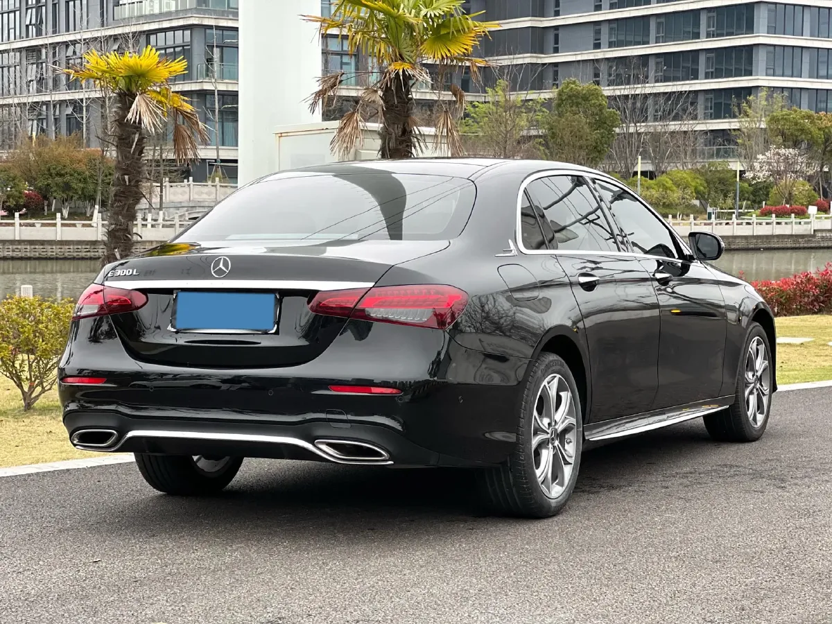 2023 Mercedes-Benz E Class 2.0T 258HP L4 9AT,autocango,china used car exporter,china ev exporter,chinese used car exporter,chinese used ev exporter