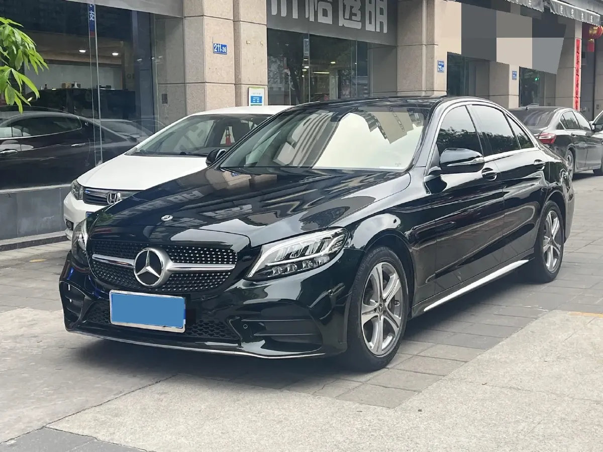 2020 Mercedes-Benz C Class 1.5T 184HP L4 9AT,autocango,china used car exporter,china ev exporter,chinese used car exporter,chinese used ev exporter