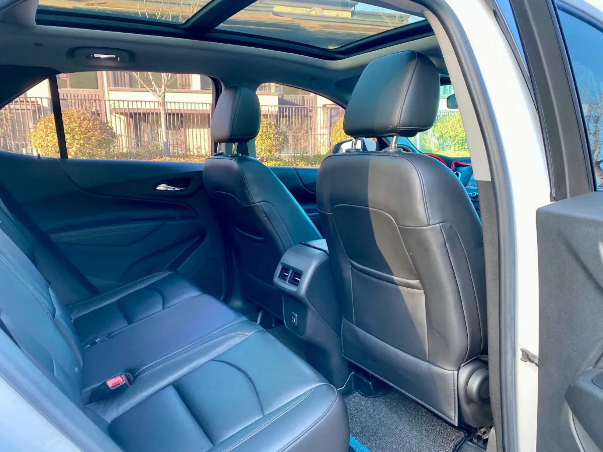 2019 Chevrolet Equinox 1.5T 169HP L4 6AT,autocango,china used car exporter,china ev exporter,chinese used car exporter,chinese used ev exporter