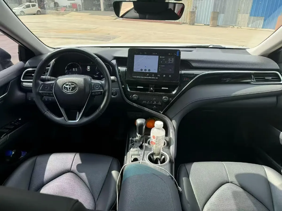 2023 Toyota Camry 2.5L 207HP L4 8AT,autocango,china used car exporter,china ev exporter,chinese used car exporter,chinese used ev exporter