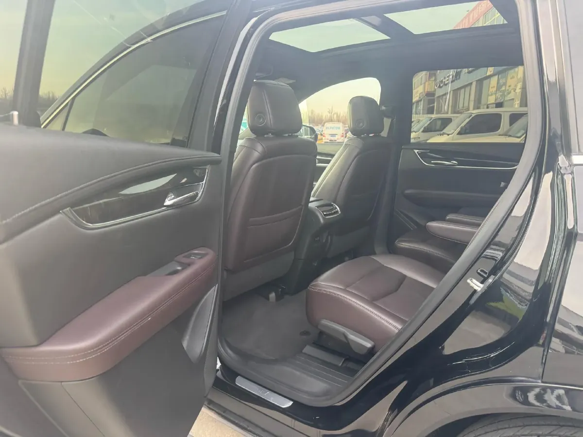 2021 Cadillac XT6 2.0T 237HP L4 9AT,autocango,china used car exporter,china ev exporter,chinese used car exporter,chinese used ev exporter