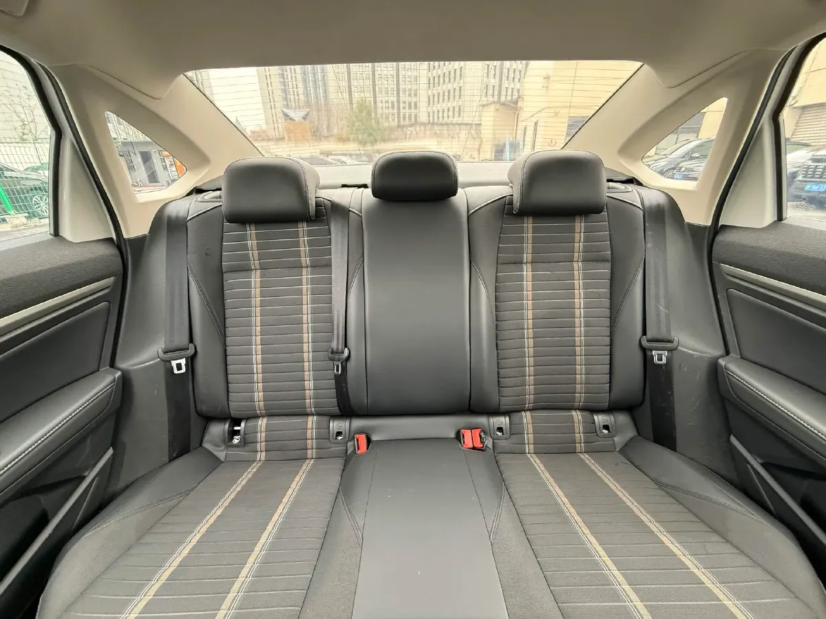 2022 Volkswagen Sagitar 1.2T 116HP L4 7DCT,autocango,china used car exporter,china ev exporter,chinese used car exporter,chinese used ev exporter