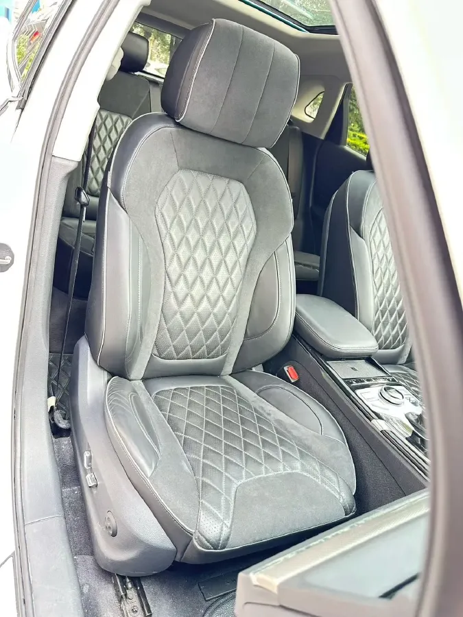 2019 HongQi HS5 2.0T 224HP L4 6AT,autocango,china used car exporter,china ev exporter,chinese used car exporter,chinese used ev exporter