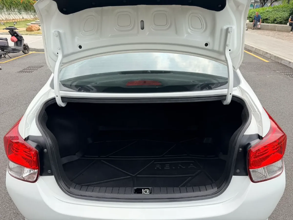 2017 Hyundai Reina 1.4L 95HP L4 5MT,autocango,china used car exporter,china ev exporter,chinese used car exporter,chinese used ev exporter