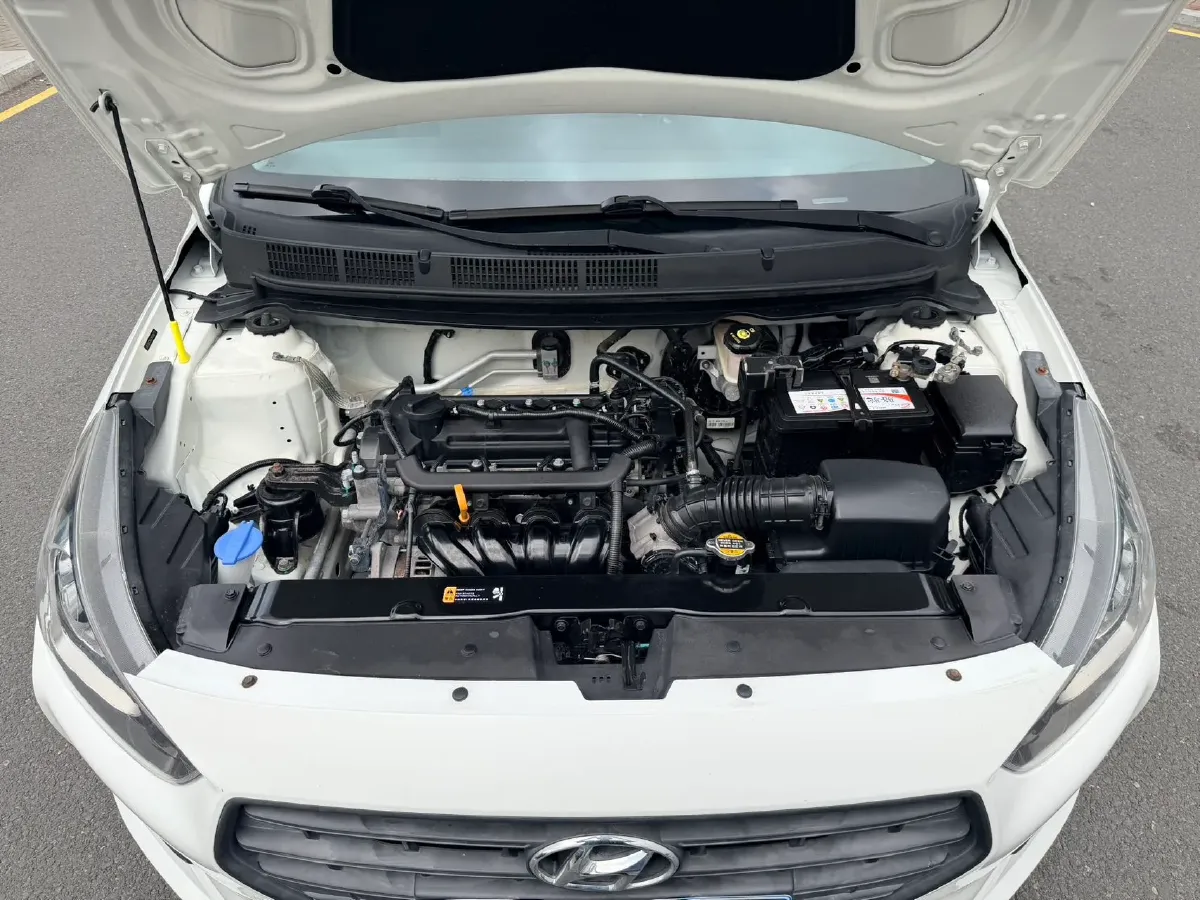 2017 Hyundai Reina 1.4L 95HP L4 5MT,autocango,china used car exporter,china ev exporter,chinese used car exporter,chinese used ev exporter