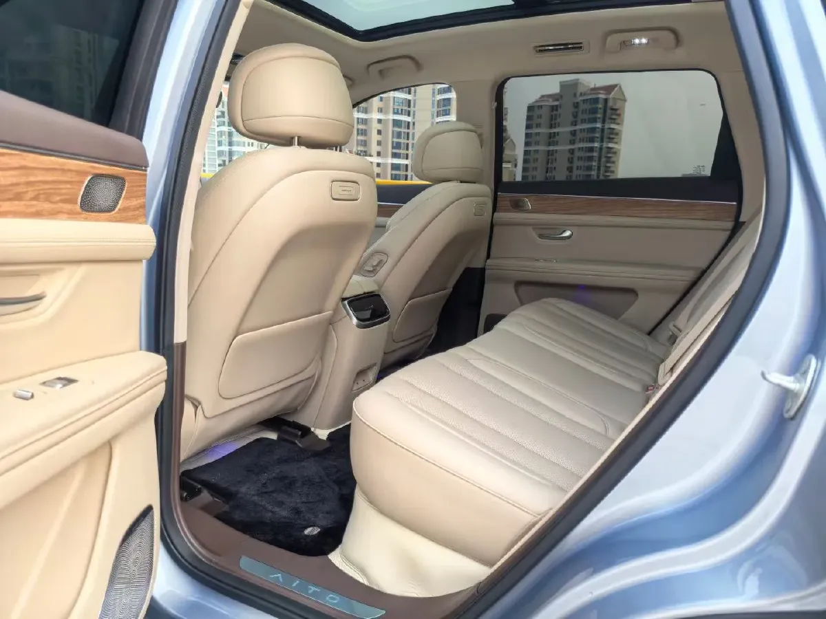 2024 AITO AITO M7 1.5T 152HP L4 REEV 42KWH,autocango,china used car exporter,china ev exporter,chinese used car exporter,chinese used ev exporter