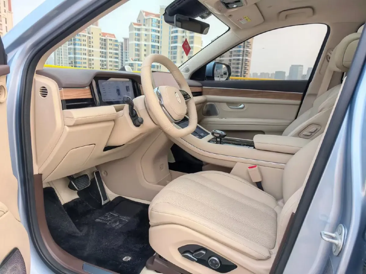 2024 AITO AITO M7 1.5T 152HP L4 REEV 42KWH,autocango,china used car exporter,china ev exporter,chinese used car exporter,chinese used ev exporter