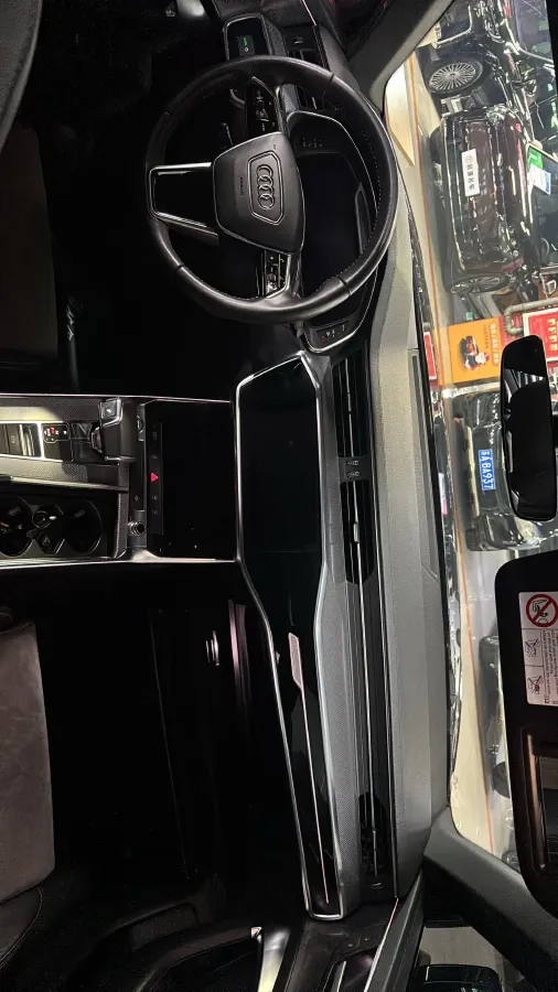 2020 Audi A6L 2.0T 224HP L4 7DCT,autocango,china used car exporter,china ev exporter,chinese used car exporter,chinese used ev exporter