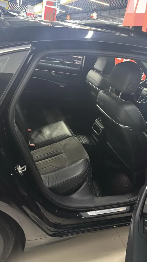 2020 Audi A6L 2.0T 224HP L4 7DCT,autocango,china used car exporter,china ev exporter,chinese used car exporter,chinese used ev exporter