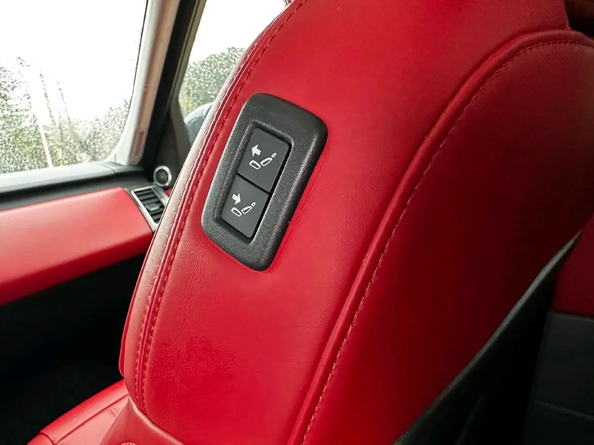 2021 Land Rover Range Rover Sport 3.0T 360HP L6 8AT,autocango,china used car exporter,china ev exporter,chinese used car exporter,chinese used ev exporter