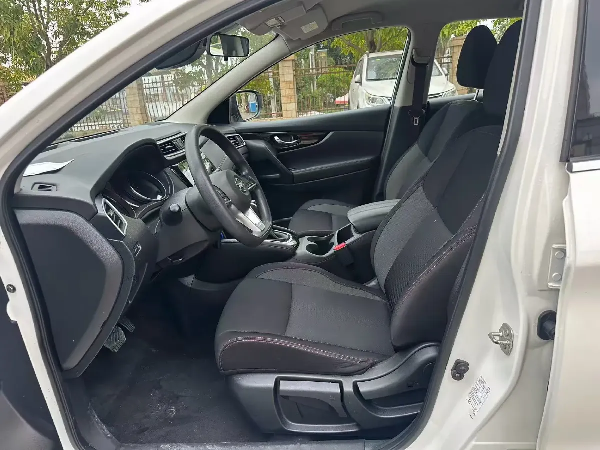 2021 Nissan Qashqai 2.0L 151HP L4 CVT,autocango,china used car exporter,china ev exporter,chinese used car exporter,chinese used ev exporter