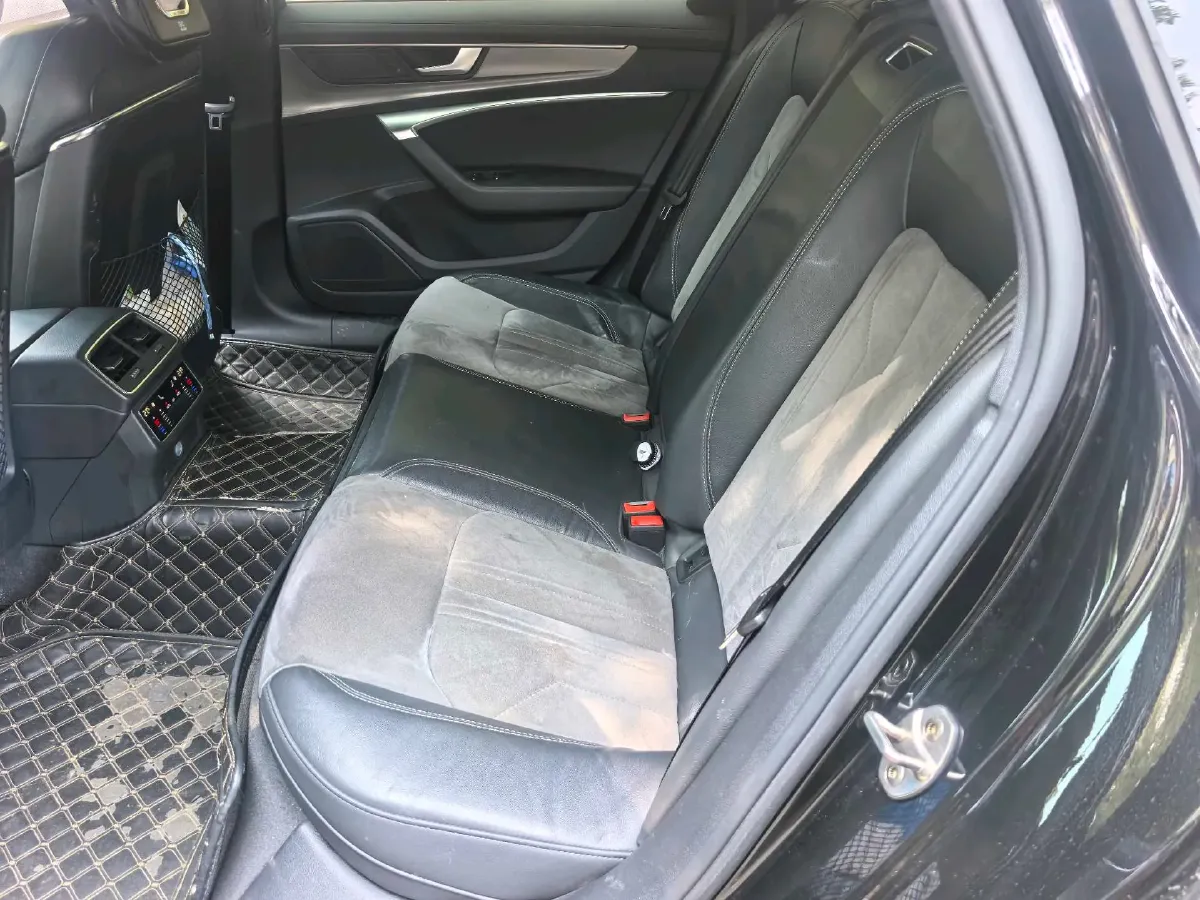 2020 Audi A6L 2.0T 252HP L4 7DCT PHEV 14.1KWH,autocango,china used car exporter,china ev exporter,chinese used car exporter,chinese used ev exporter