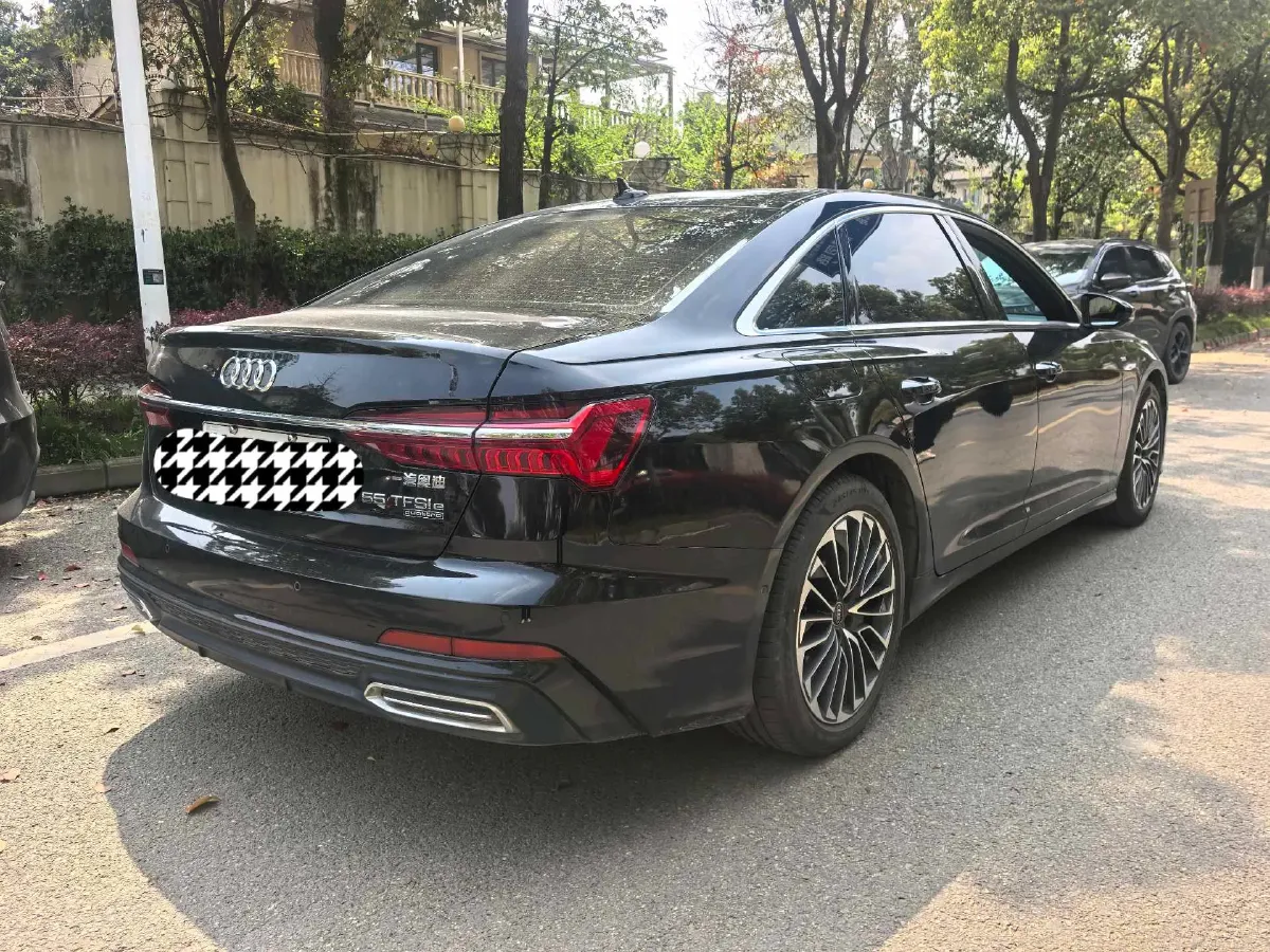 2020 Audi A6L 2.0T 252HP L4 7DCT PHEV 14.1KWH,autocango,china used car exporter,china ev exporter,chinese used car exporter,chinese used ev exporter