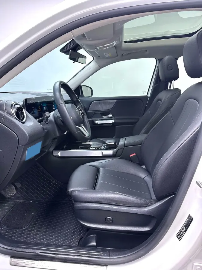 2021 Mercedes-Benz GLB Class 1.3T 163HP L4 7DCT,autocango,china used car exporter,china ev exporter,chinese used car exporter,chinese used ev exporter