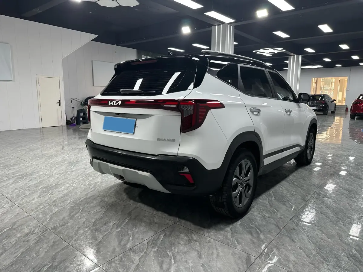 2023 Kia Seltos 1.5L 115HP L4 CVT,autocango,china used car exporter,china ev exporter,chinese used car exporter,chinese used ev exporter