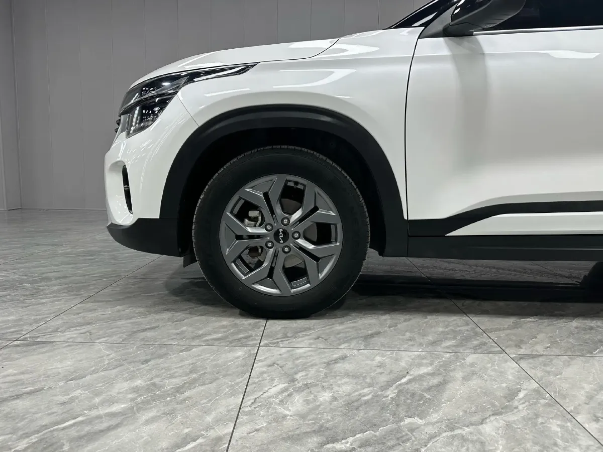 2023 Kia Seltos 1.5L 115HP L4 CVT,autocango,china used car exporter,china ev exporter,chinese used car exporter,chinese used ev exporter