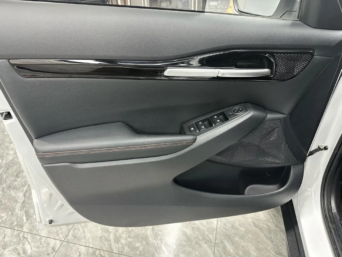 2023 Kia Seltos 1.5L 115HP L4 CVT,autocango,china used car exporter,china ev exporter,chinese used car exporter,chinese used ev exporter