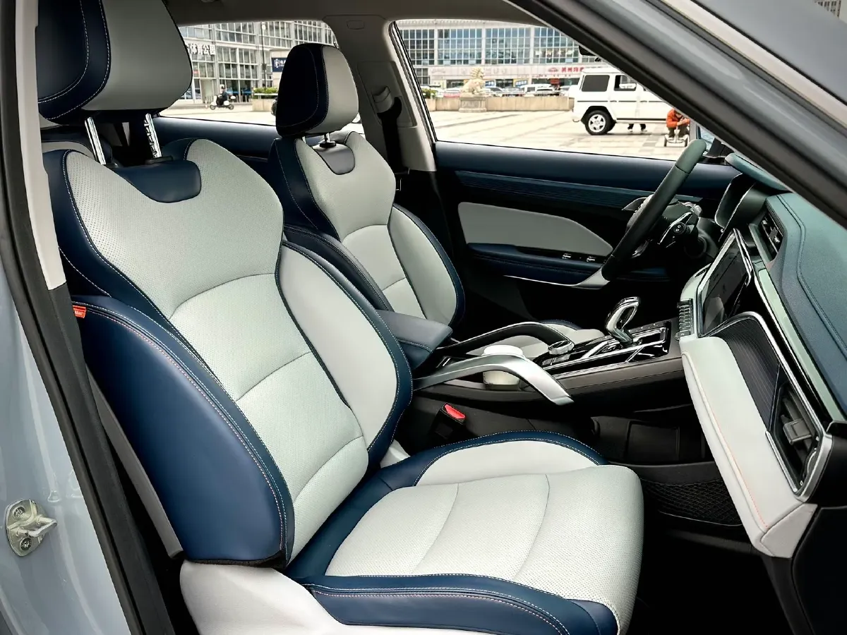 2022 Geely Azkarra 1.8T 184HP L4 7DCT,autocango,china used car exporter,china ev exporter,chinese used car exporter,chinese used ev exporter